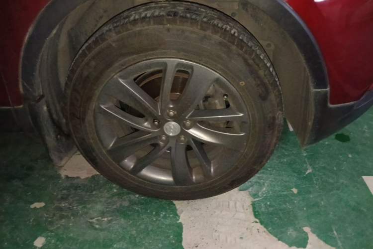 Used Buick Encore 2017 18T Automatic Two-Wheel Drive Urban Leading Model Right Front Wheel Hub