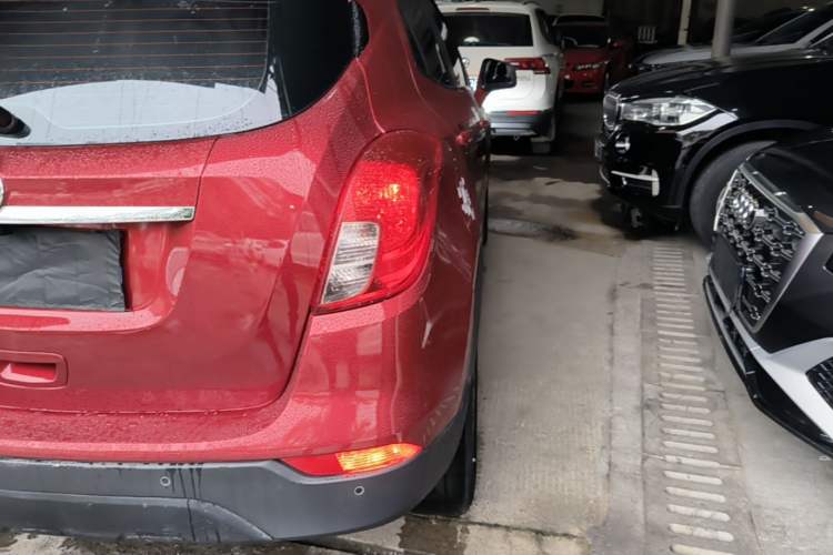 Used Buick Encore 2017 18T Automatic Two-Wheel Drive Urban Leading Model Right Rear Taillight
