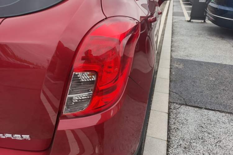 Used Buick Encore 2017 18T Automatic Two-Wheel Drive Urban Leading Model Right Rear Taillight