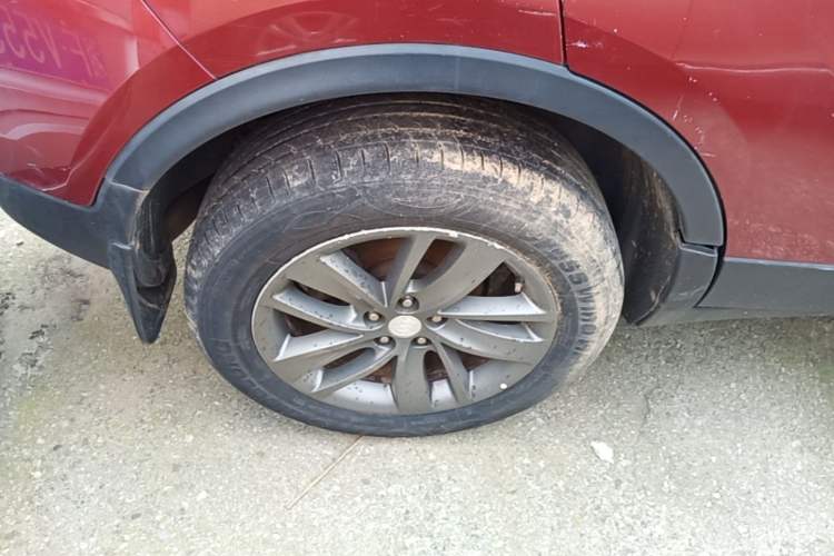 Used Buick Encore 2017 18T Automatic Two-Wheel Drive Urban Fashion Model Right Rear Wheel Hub