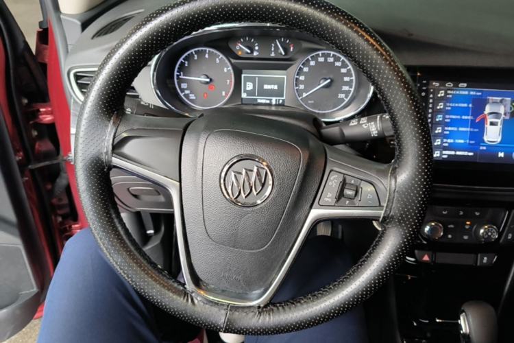 Used Buick Encore 2017 18T Automatic Two-Wheel Drive Urban Leading Model Steering Wheel