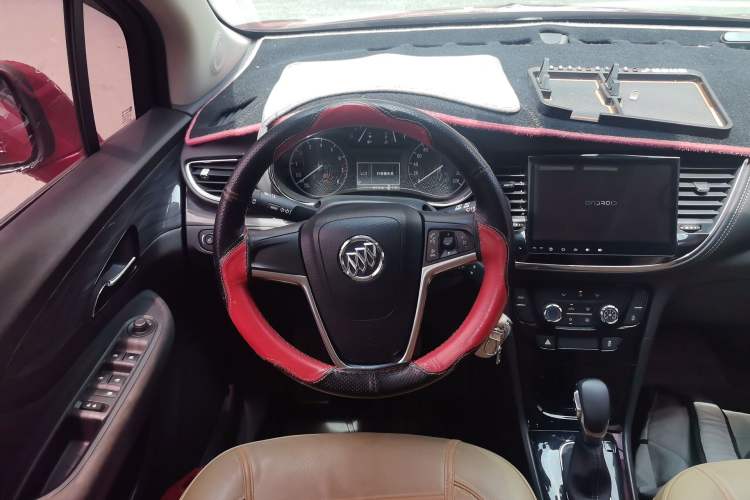 Used Buick Encore 2017 18T Automatic Two-Wheel Drive Urban Leading Model Steering Wheel