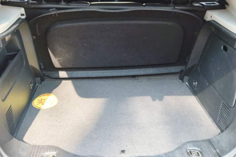 Used Buick Encore 2017 18T Automatic Two-Wheel Drive Urban Elite Model Trunk