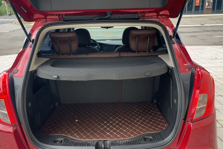 Used Buick Encore 2017 18T Automatic Two-Wheel Drive Urban Leading Model Trunk