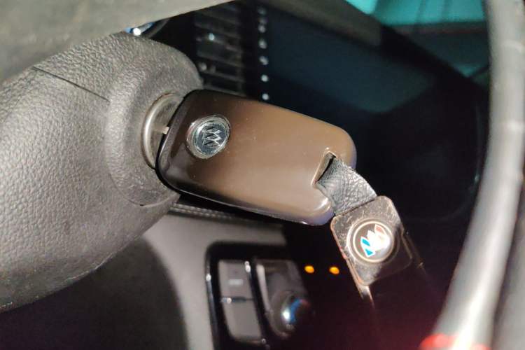 Used Buick Encore 2017 18T Automatic Two-Wheel Drive Urban Leading Model Vehicle Key