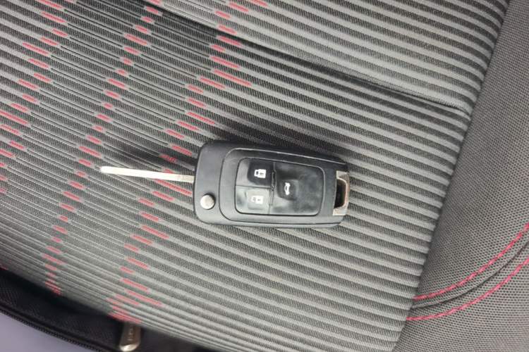 Used Buick Encore 2017 18T Automatic Two-Wheel Drive Urban Leading Model Vehicle Key