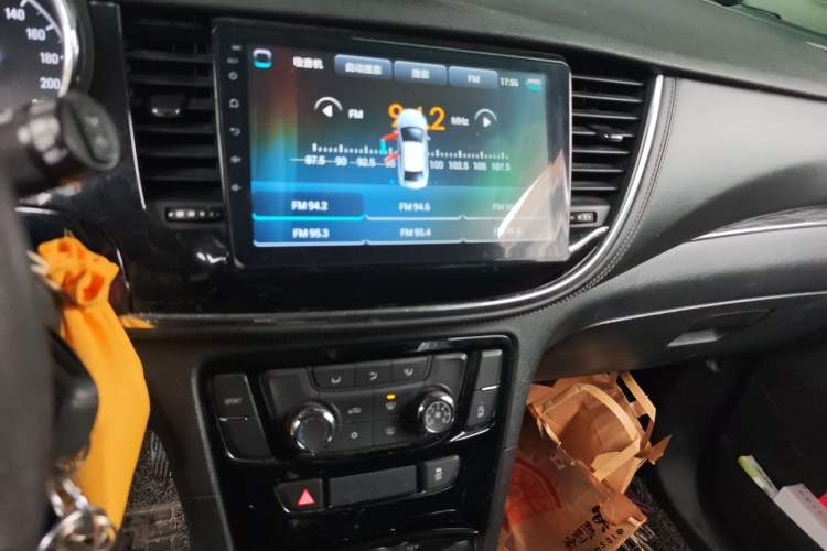 Used Buick Encore 2017 18T Automatic Two-Wheel Drive Urban Leading Model Audio And AC Panel