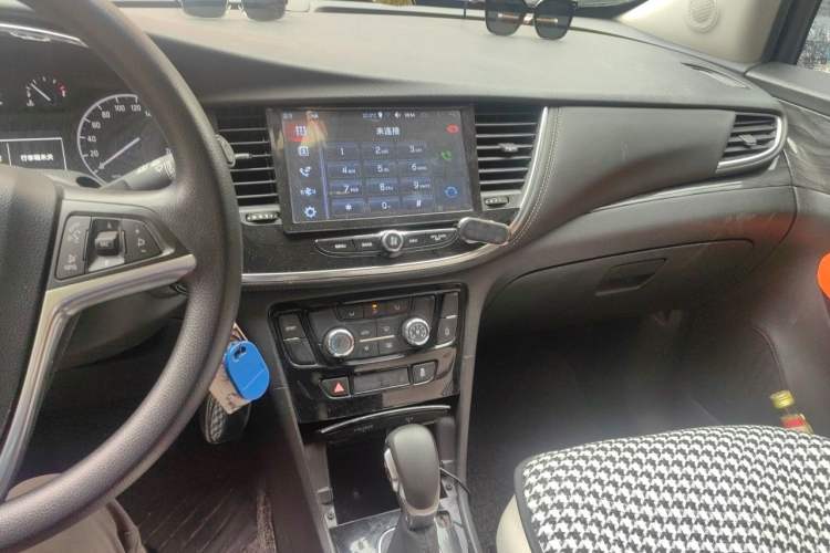 Used Buick Encore 2017 18T Automatic Two-Wheel Drive Urban Leading Model Audio And AC Panel