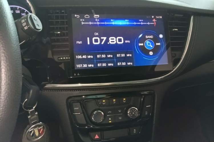 Used Buick Encore 2017 18T Automatic Two-Wheel Drive Urban Leading Model Audio And AC Panel