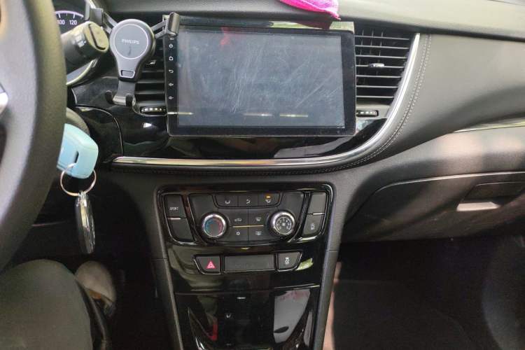 Used Buick Encore 2017 18T Automatic Two-Wheel Drive Urban Leading Model Audio And AC Panel