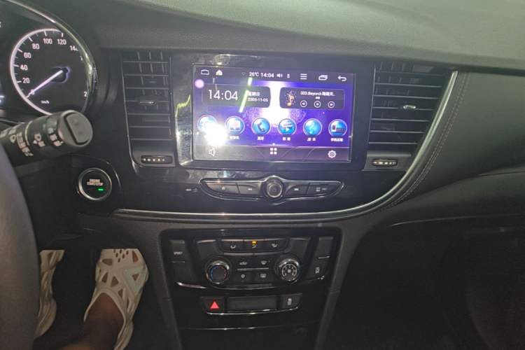 Used Buick Encore 2017 18T Automatic Two-Wheel Drive Urban Fashion Model Audio And AC Panel