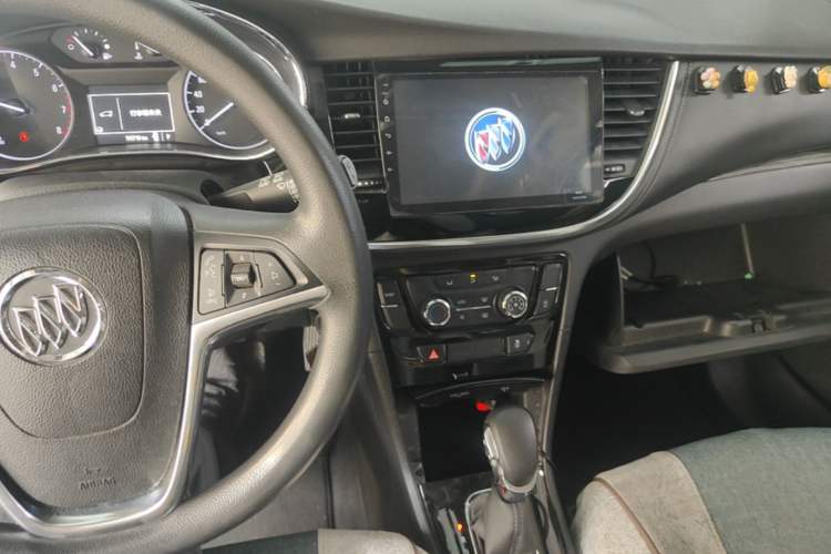 Used Buick Encore 2017 18T Automatic Two-Wheel Drive Urban Leading Model Audio And AC Panel
