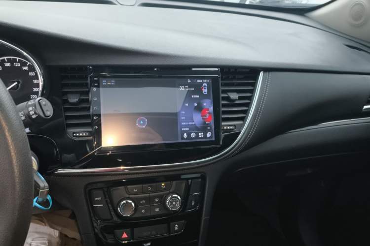 Used Buick Encore 2017 18T Automatic Two-Wheel Drive Urban Leading Model Audio And AC Panel