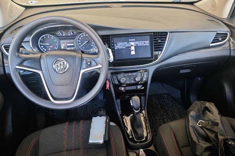 Used Buick Encore 2017 18T Automatic Two-Wheel Drive Urban Leading Model Center Console