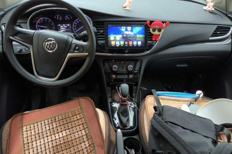 Used Buick Encore 2017 18T Automatic Two-Wheel Drive Urban Leading Model Center Console