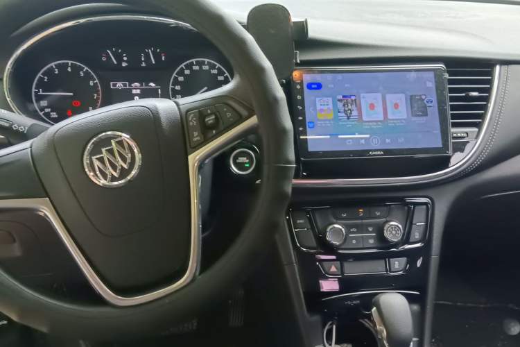 Used Buick Encore 2017 18T Automatic Two-Wheel Drive Urban Leading Model Center Console