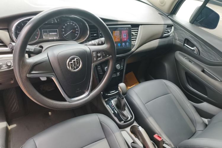 Used Buick Encore 2017 18T Automatic Two-Wheel Drive Urban Fashion Model Center Console