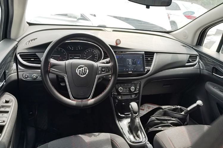 Used Buick Encore 2017 18T Automatic Two-Wheel Drive Urban Leading Model Center Console