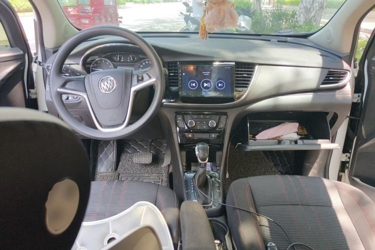 Used Buick Encore 2017 18T Automatic Two-Wheel Drive Urban Fashion Model Center Console