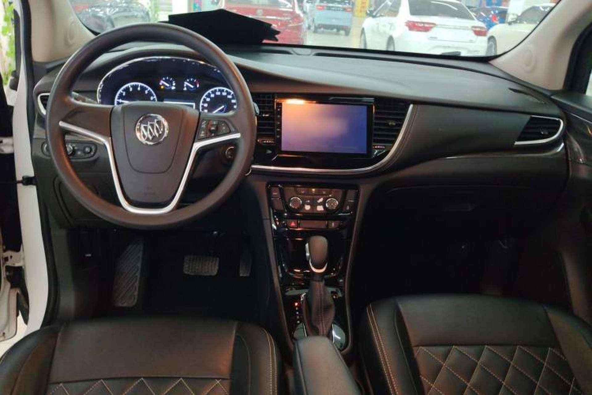 Used Buick Encore 2017 18T Automatic Two-Wheel Drive Urban Leading Model Center Console