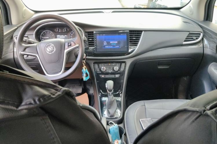 Used Buick Encore 2017 18T Automatic Two-Wheel Drive Urban Leading Model Center Console