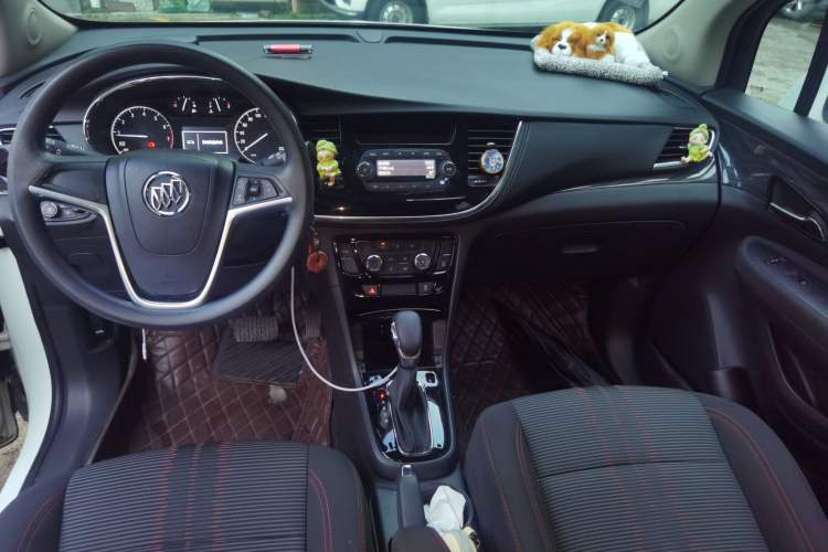 Used Buick Encore 2017 18T Automatic Two-Wheel Drive Urban Leading Model Center Console