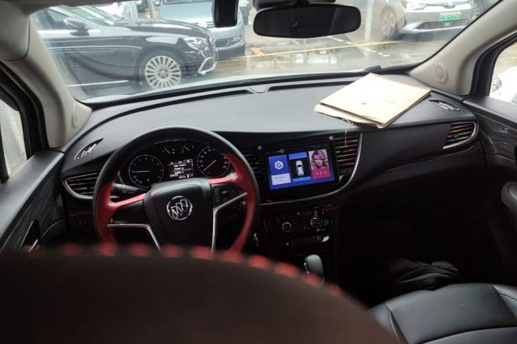 Used Buick Encore 2017 18T Automatic Two-Wheel Drive Urban Leading Model Center Console