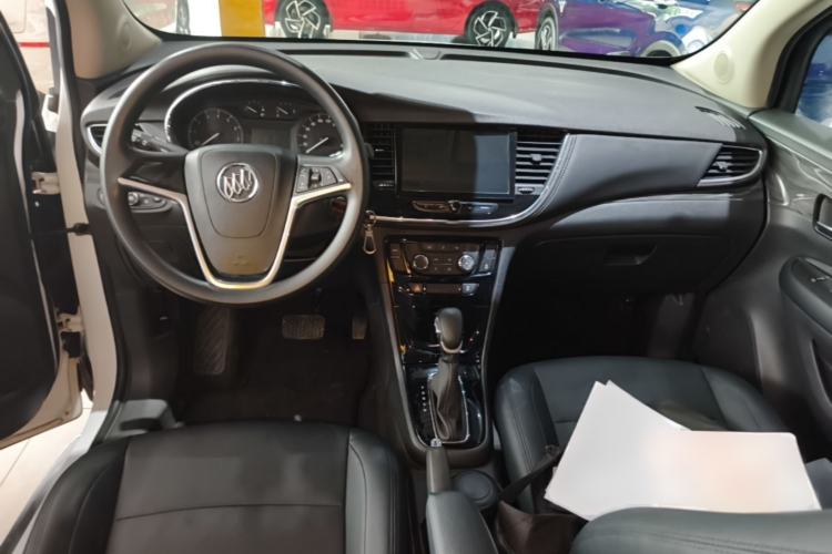 Used Buick Encore 2017 18T Automatic Two-Wheel Drive Urban Leading Model Center Console
