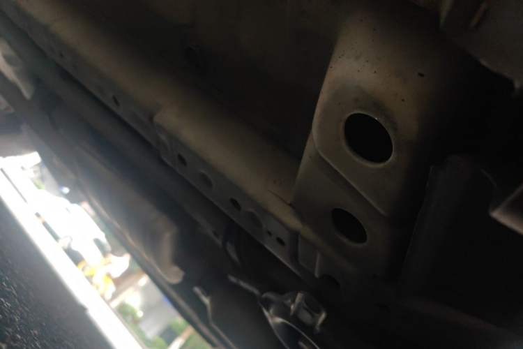 Used Buick Encore 2017 18T Automatic Two-Wheel Drive Urban Elite Model Chassis Front Right