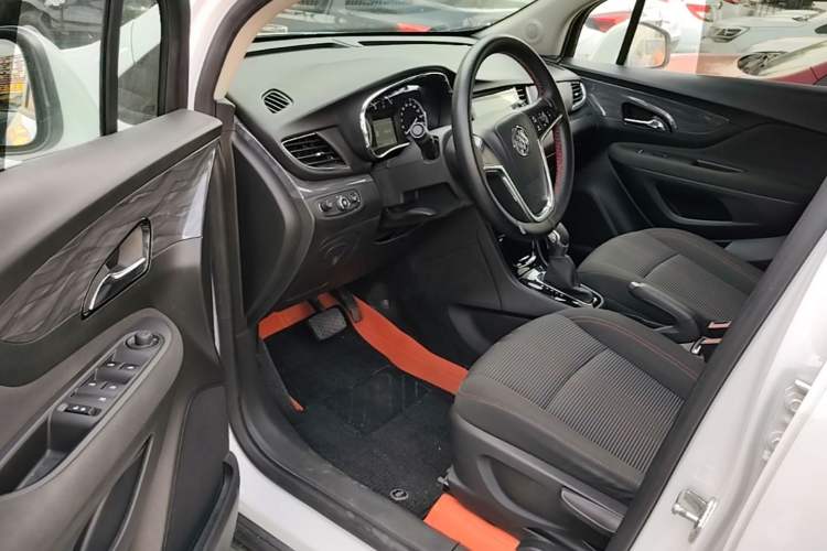 Used Buick Encore 2017 18T Automatic Two-Wheel Drive Urban Fashion Model Driver Seat