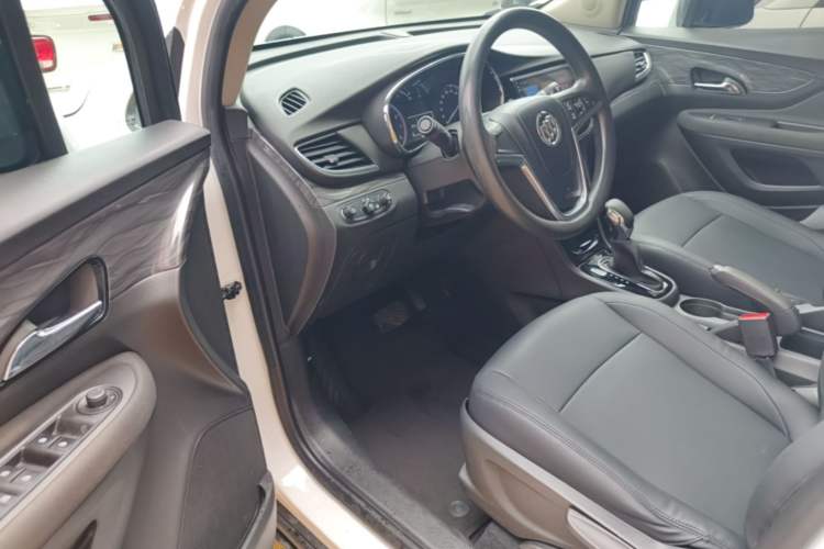 Used Buick Encore 2017 18T Automatic Two-Wheel Drive Urban Fashion Model Driver Seat