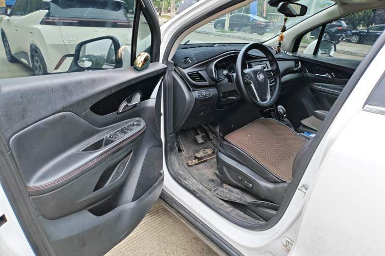 Used Buick Encore 2017 18T Automatic Two-Wheel Drive Urban Elite Model Driver Seat