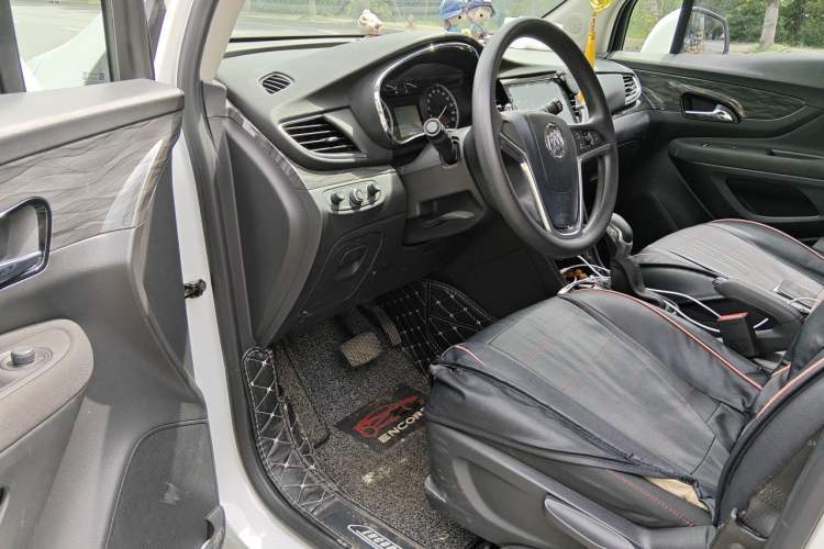 Used Buick Encore 2017 18T Automatic Two-Wheel Drive Urban Fashion Model Driver Seat