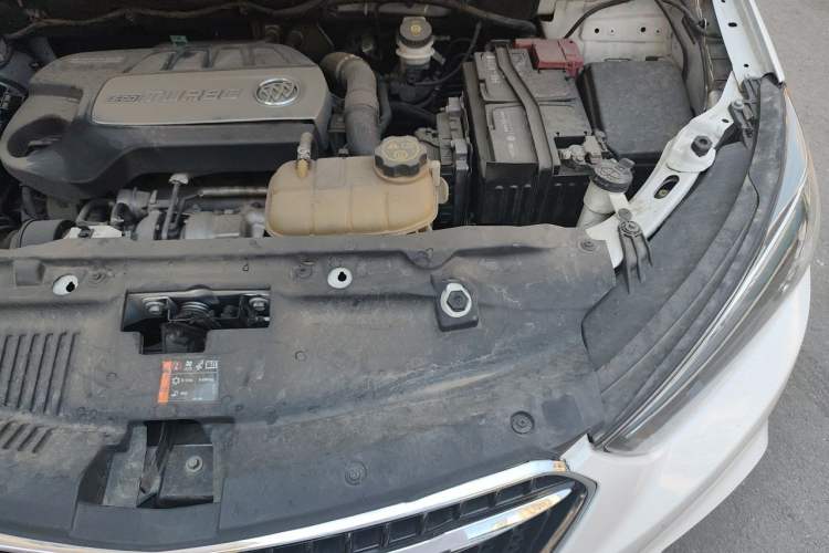 Used Buick Encore 2017 18T Automatic Two-Wheel Drive Urban Leading Model Engine Bay Left