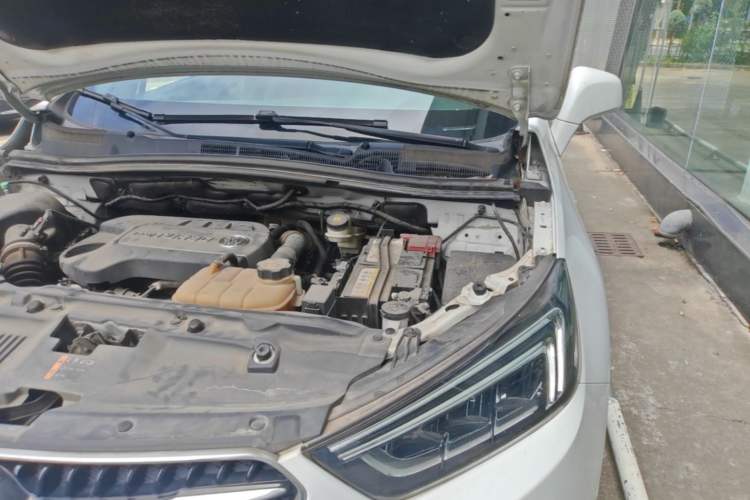 Used Buick Encore 2017 18T Automatic Two-Wheel Drive Urban Elite Model Engine Bay Left