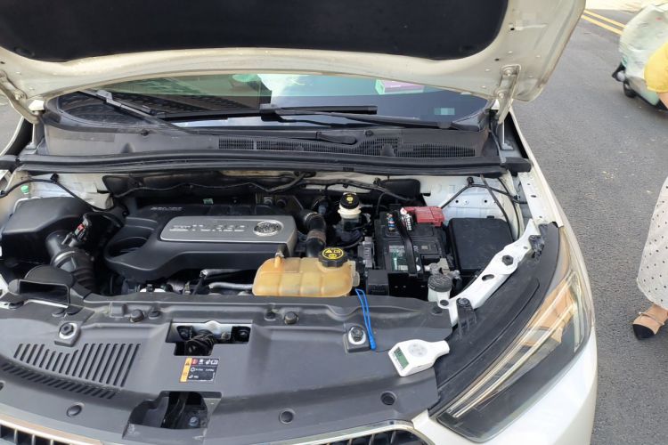 Used Buick Encore 2017 18T Automatic Two-Wheel Drive Urban Fashion Model Engine Bay Left