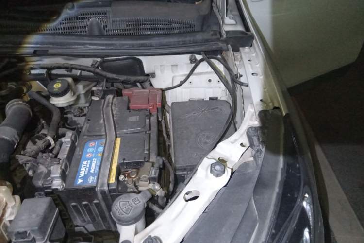 Used Buick Encore 2017 18T Automatic Two-Wheel Drive Urban Leading Model Engine Bay Left