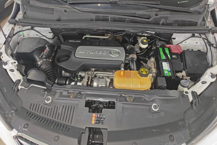Used Buick Encore 2017 18T Automatic Two-Wheel Drive Urban Fashion Model Engine Bay