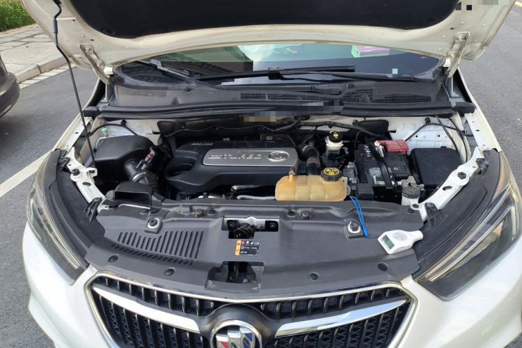 Used Buick Encore 2017 18T Automatic Two-Wheel Drive Urban Fashion Model Engine Bay