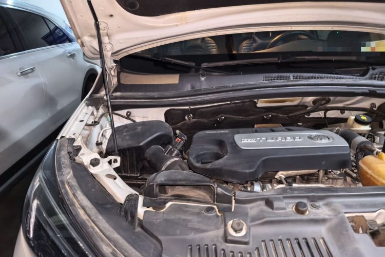 Used Buick Encore 2017 18T Automatic Two-Wheel Drive Urban Leading Model Engine Bay Right
