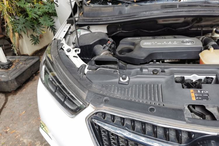 Used Buick Encore 2017 18T Automatic Two-Wheel Drive Urban Elite Model Engine Bay Right