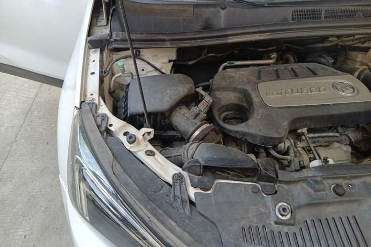 Used Buick Encore 2017 18T Automatic Two-Wheel Drive Urban Leading Model Engine Bay Right