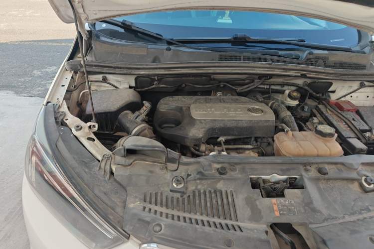 Used Buick Encore 2017 18T Automatic Two-Wheel Drive Urban Fashion Model Engine Bay Right