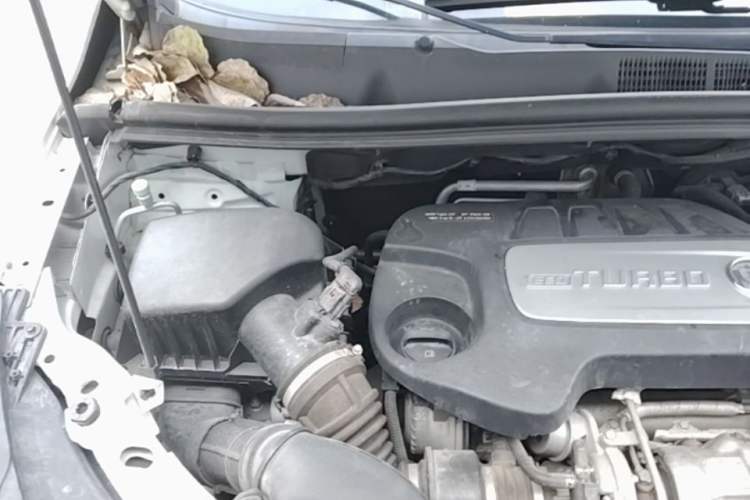 Used Buick Encore 2017 18T Automatic Two-Wheel Drive Urban Elite Model Engine Bay Right