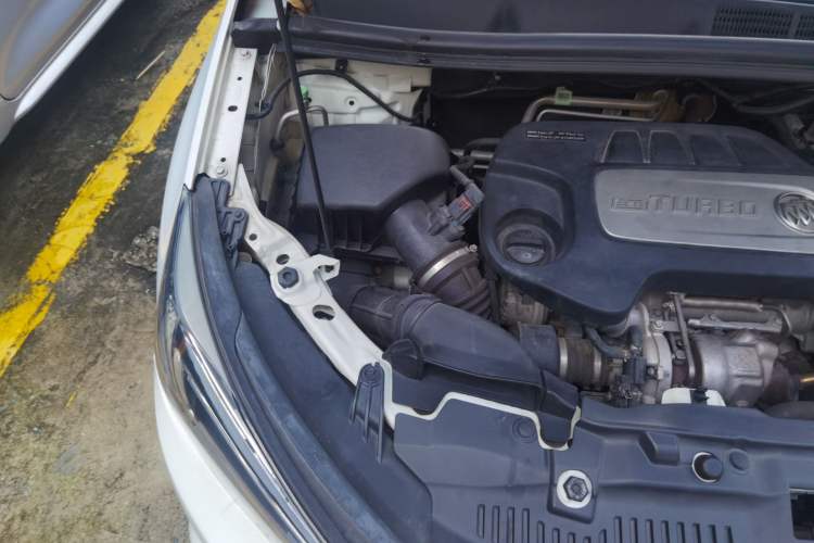 Used Buick Encore 2017 18T Automatic Two-Wheel Drive Urban Leading Model Engine Bay Right