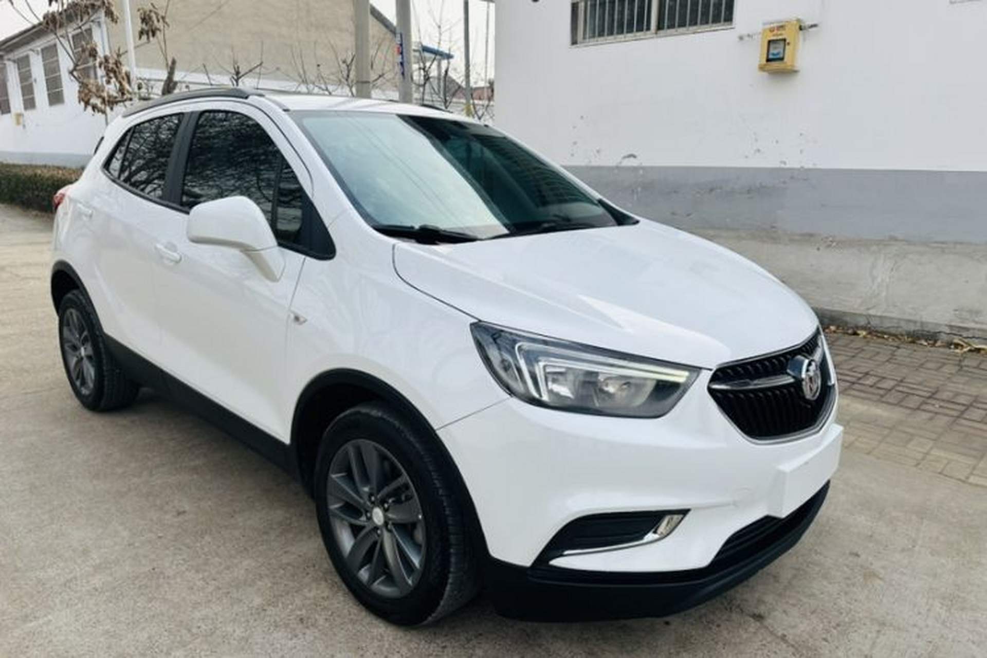 Used Buick Encore 2017 18T Automatic Two-Wheel Drive Urban Leading Model Exterior 2