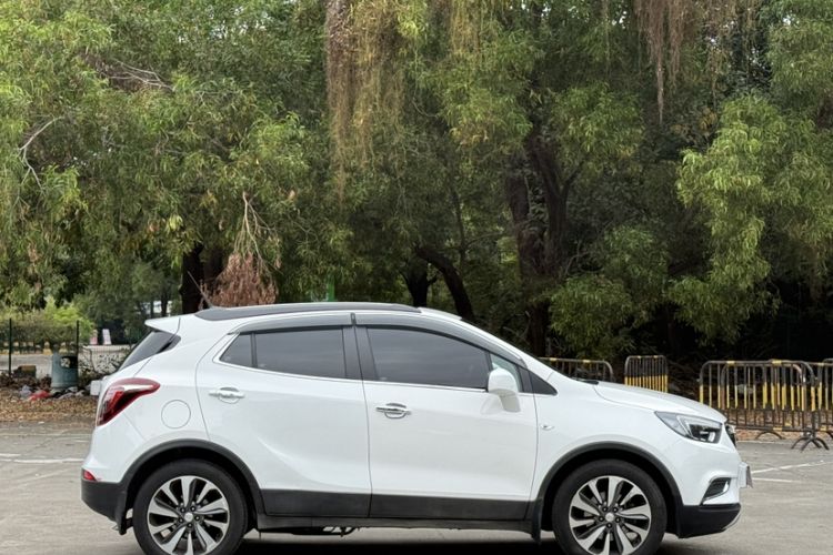 Used Buick Encore 2017 18T Automatic Two-Wheel Drive Urban Elite Model Exterior 3