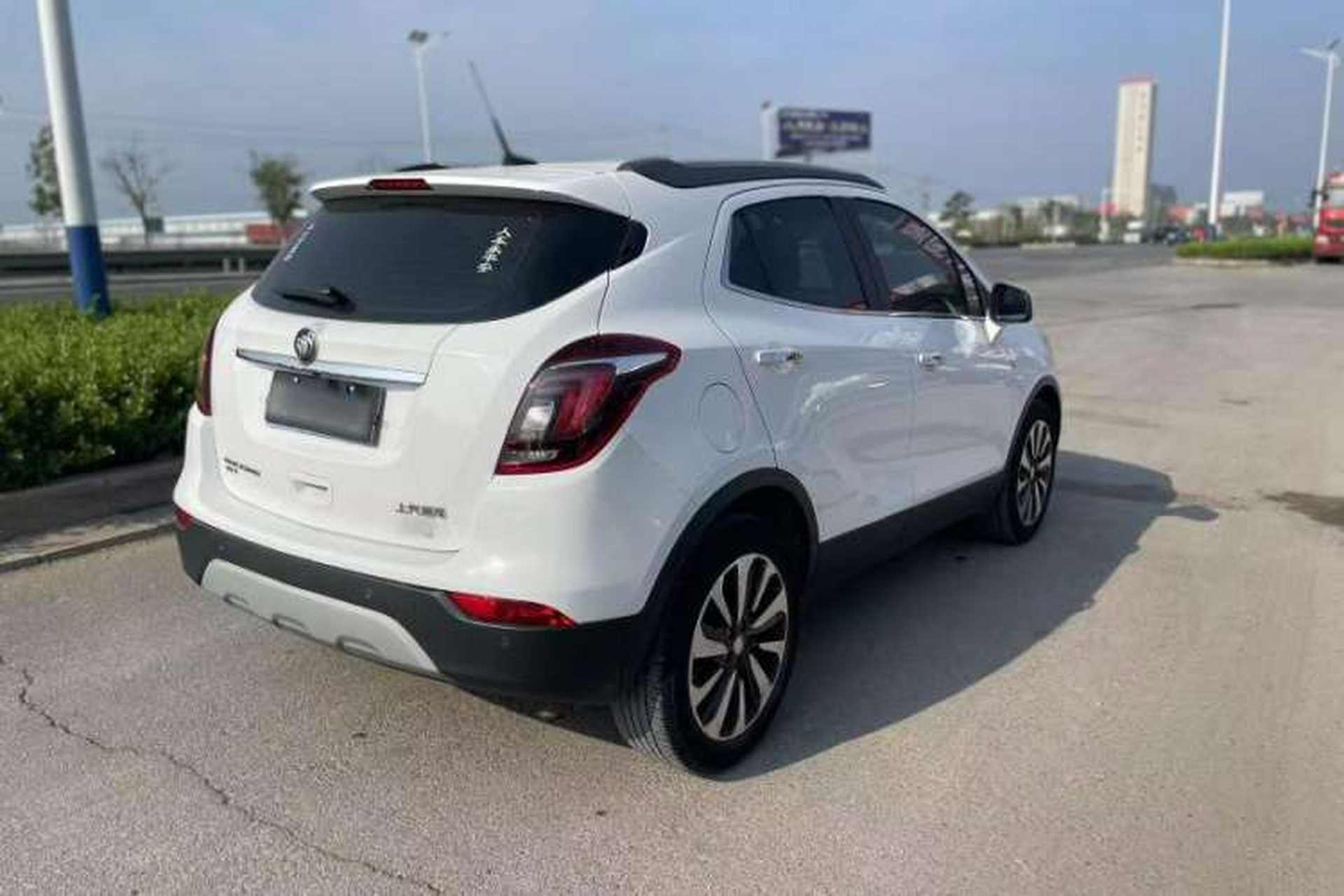 Used Buick Encore 2017 18T Automatic Two-Wheel Drive Urban Elite Model Exterior 5
