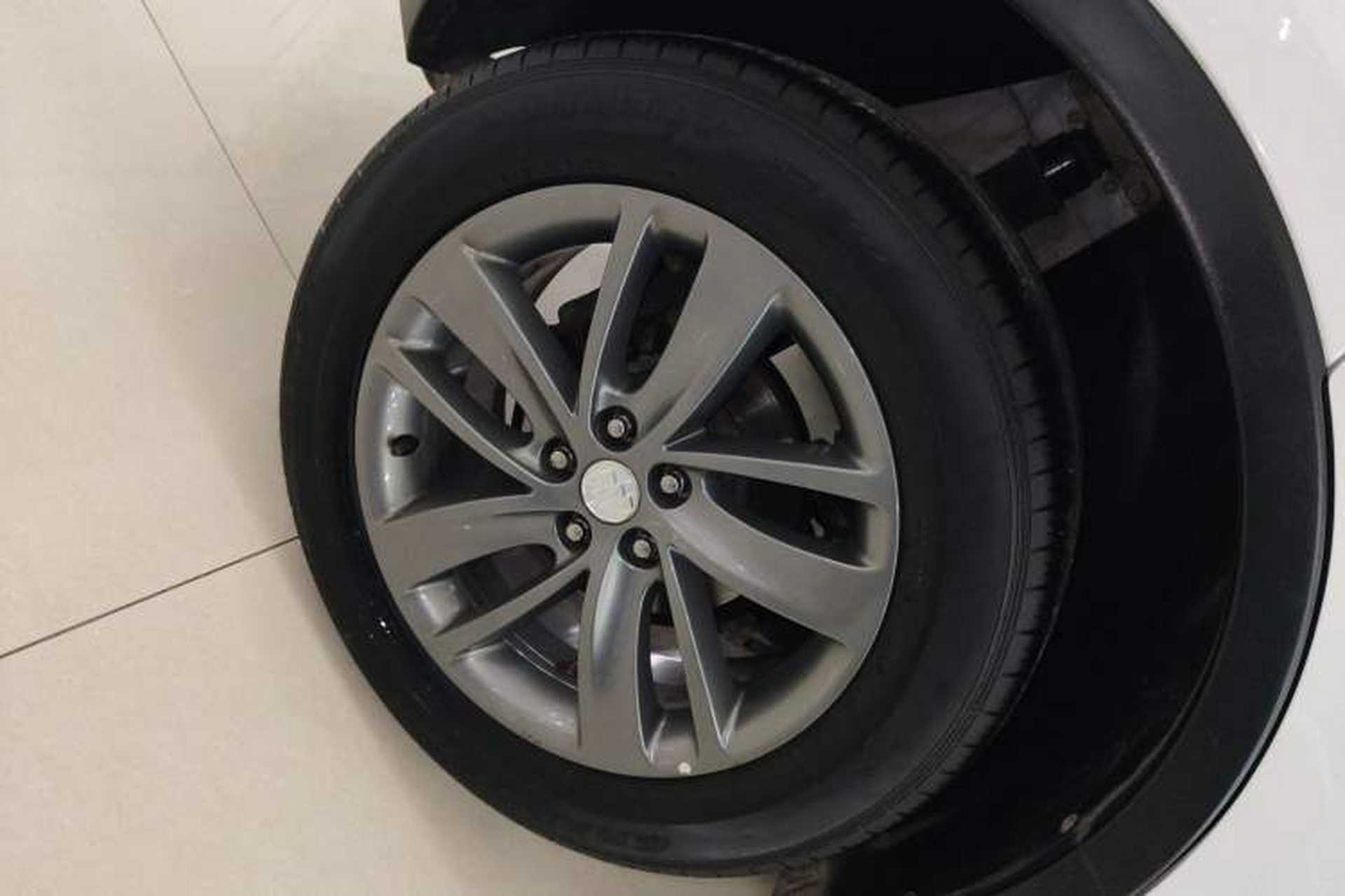 Used Buick Encore 2017 18T Automatic Two-Wheel Drive Urban Leading Model Exterior 5
