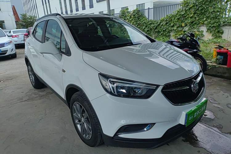 Used Buick Encore 2017 18T Automatic Two-Wheel Drive Urban Leading Model Front Right 45 Deg